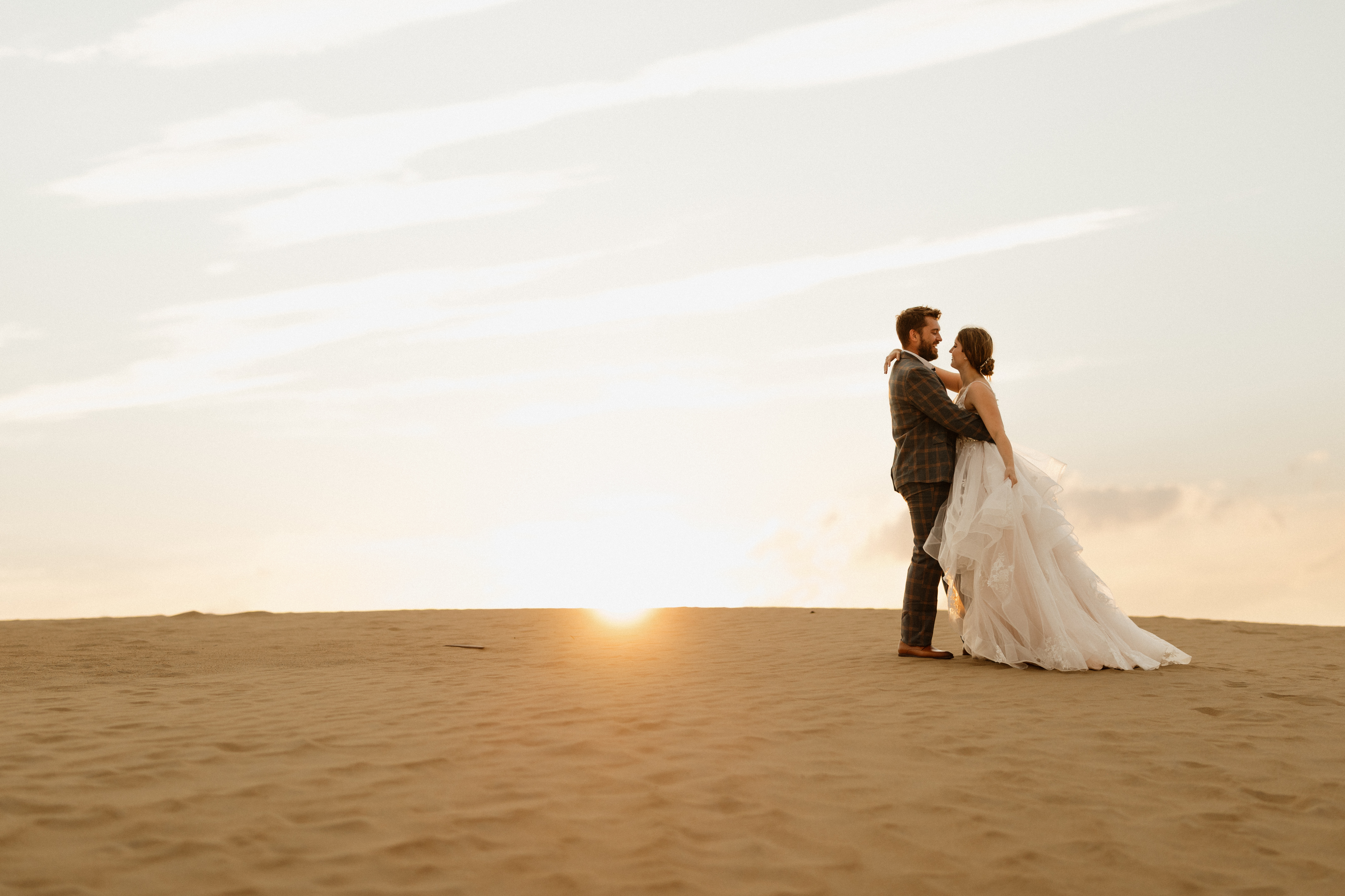Romantic wedding photography by Amor Photo Co.